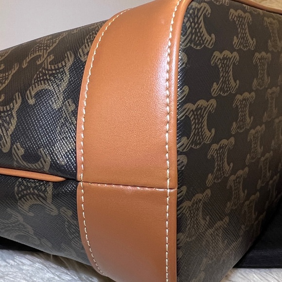 SOLD Authentic CELINE SMALL BUCKET IN TRIOMPHE CANVAS AND CALFSKIN in TAN - Picture 9 of 13